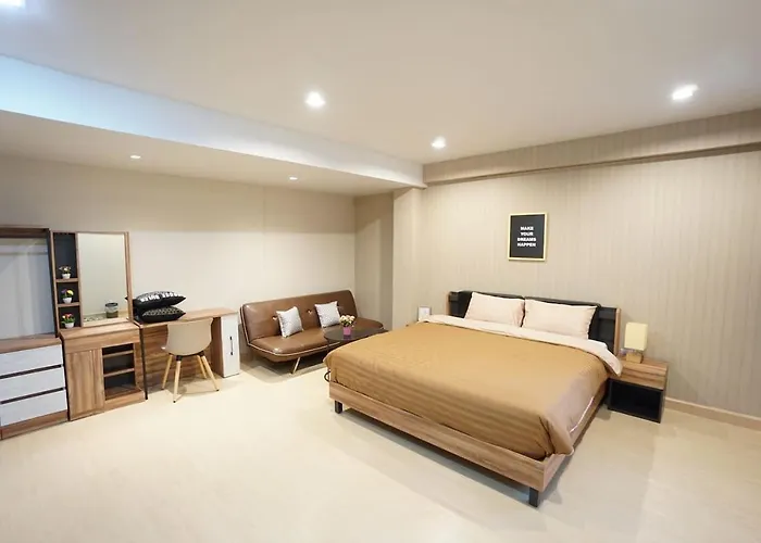 Maruay Living 公寓 曼谷